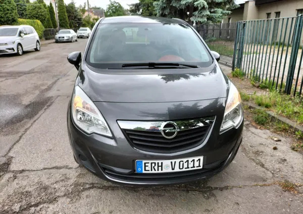 samochody osobowe Opel Meriva cena 15900 przebieg: 217000, rok produkcji 2010 z Sieradz